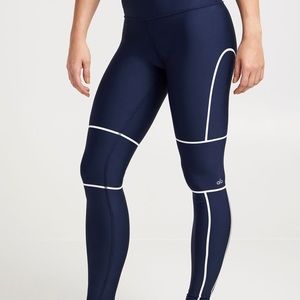 COPY - Alo Yoga Half-Time Leggings
